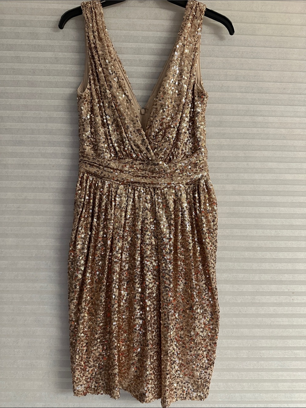 Badgley Mischka Gold Sequin V-Neck Cocktail Dress